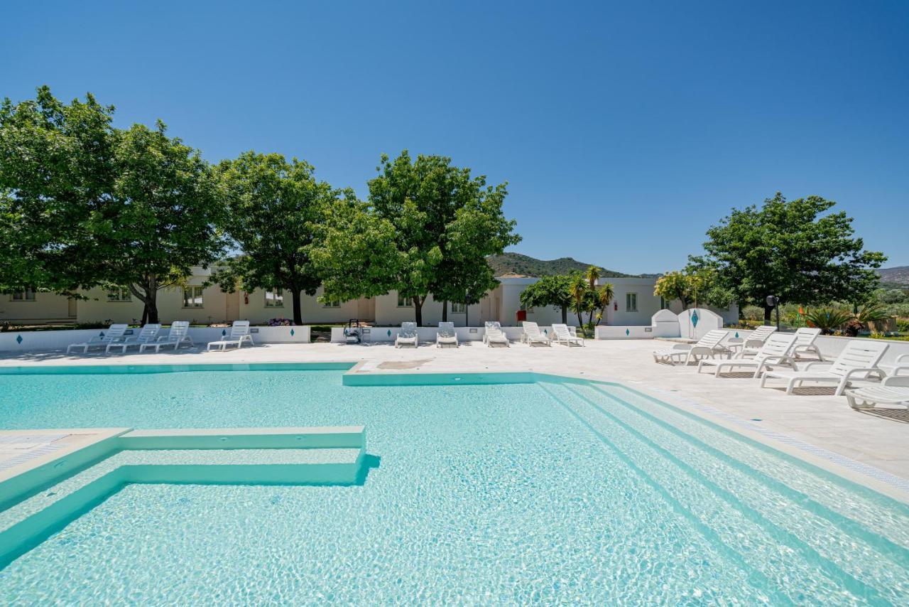 Hotel Le Mimose San Teodoro  Exteriér fotografie