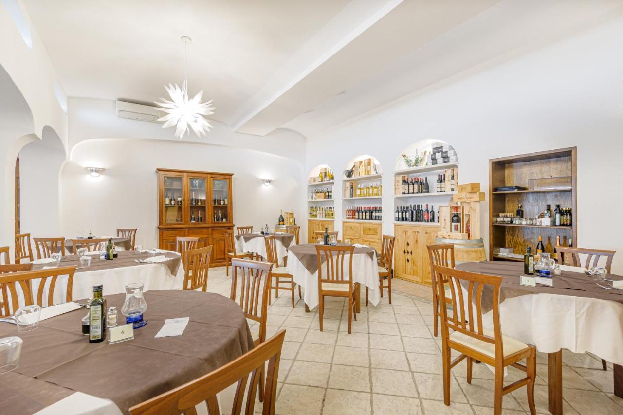 Hotel Le Mimose San Teodoro  Exteriér fotografie